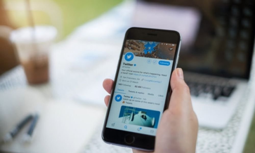 deaktiver følsomt indhold på Twitter med en iPhone 