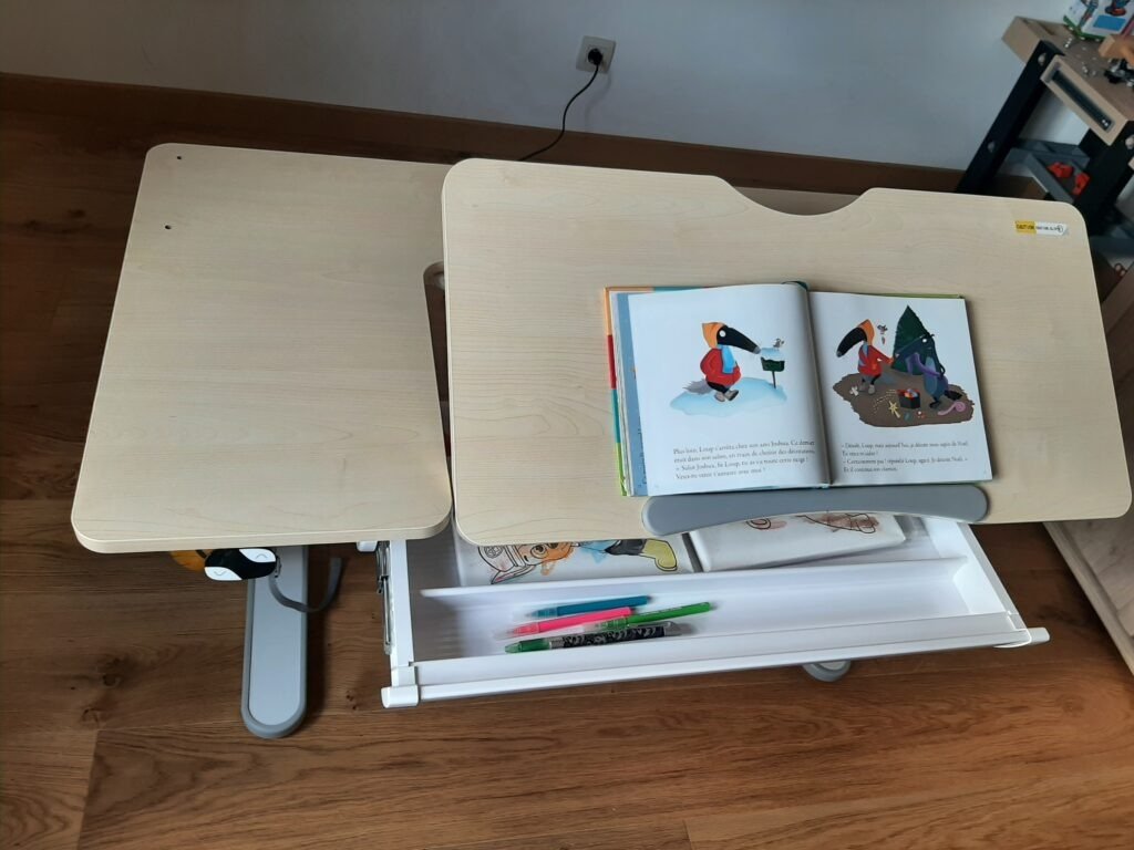 bureau enfant flexispot avec cahier